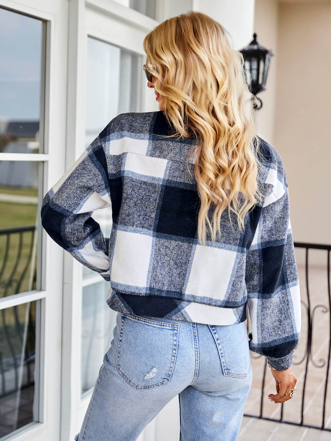 CHANCELLOR PLAID CROP SHACKET - NAVY - Image 3