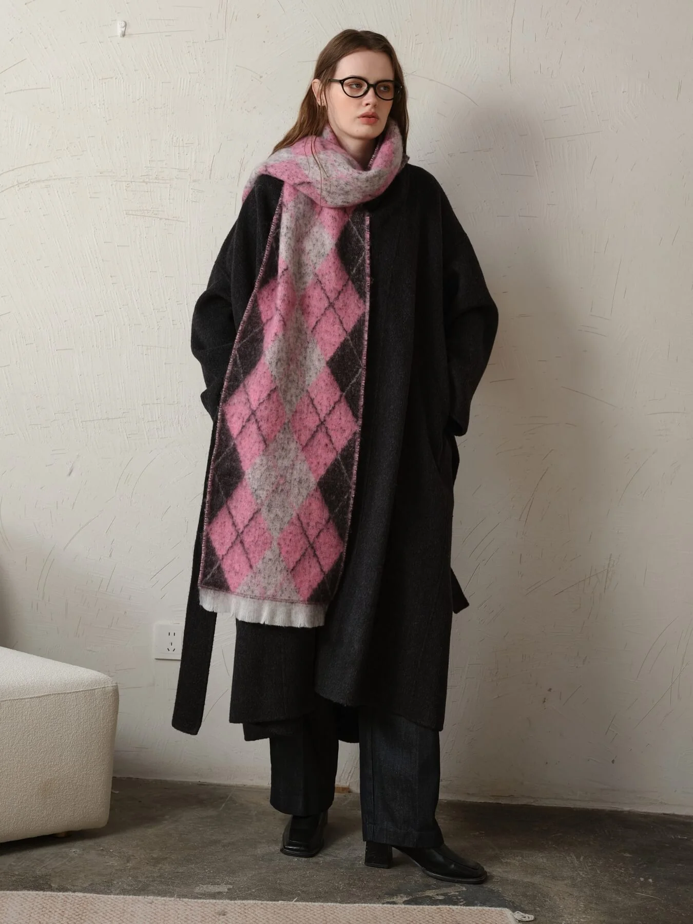 Chill Edit Diamond Contrast Scarf - pink - Image 5