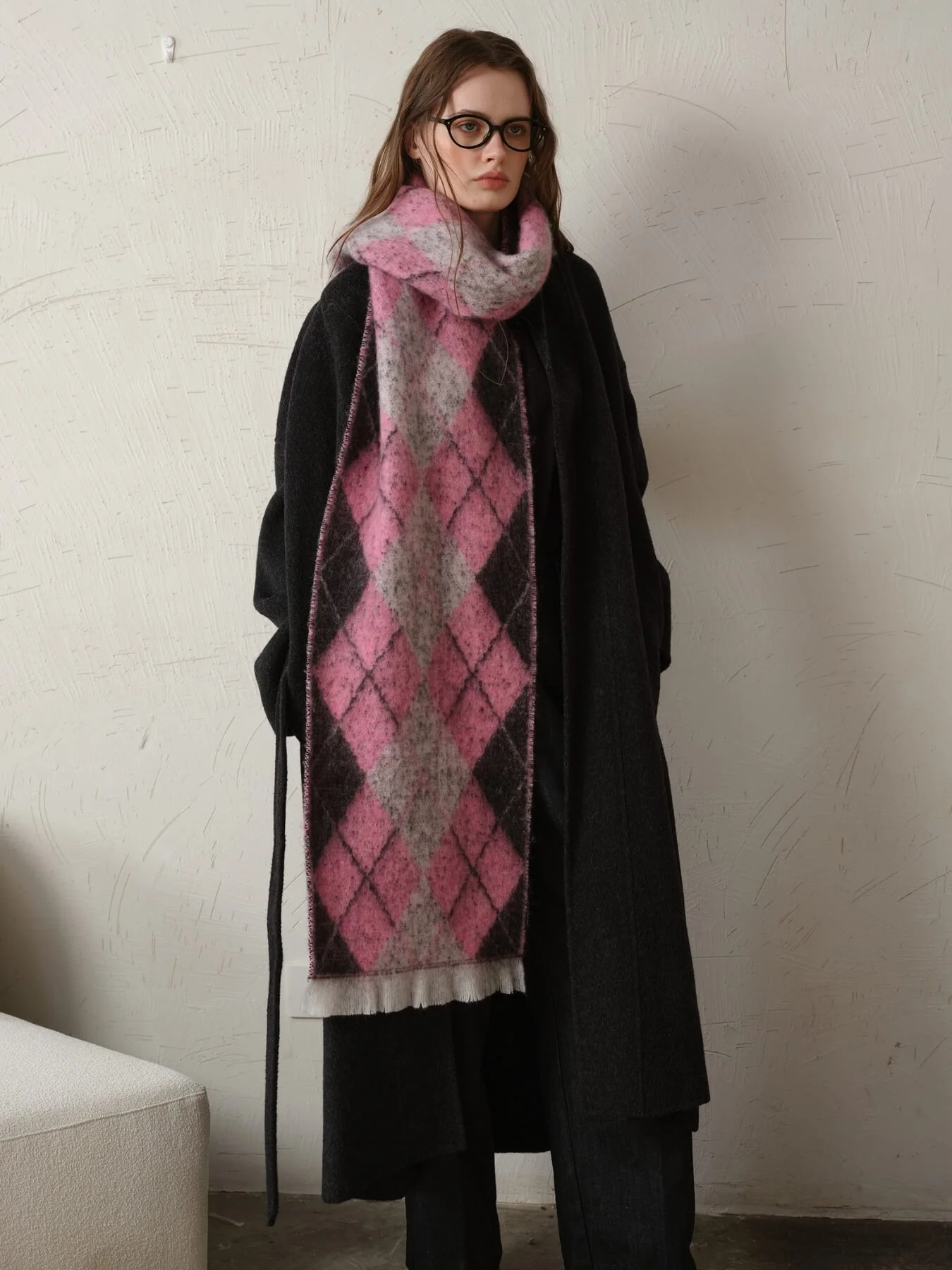 Chill Edit Diamond Contrast Scarf - pink - Image 7