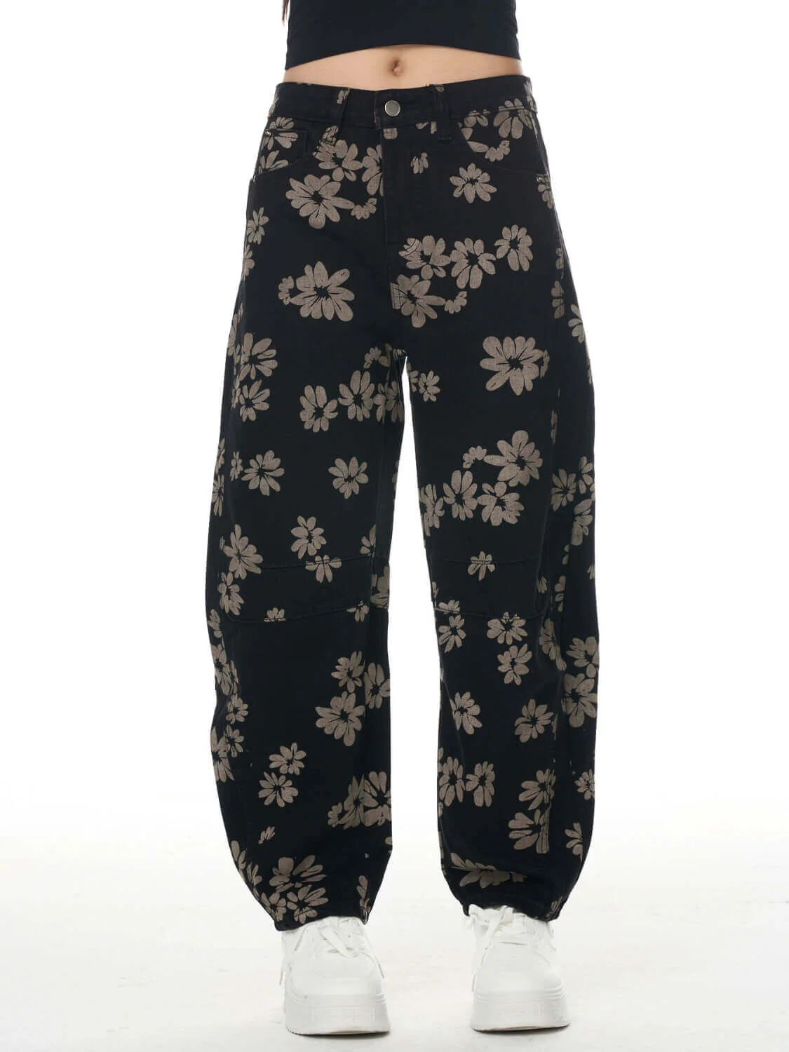 Classic Mid Waisted Barrel Jeans - black - Image 4