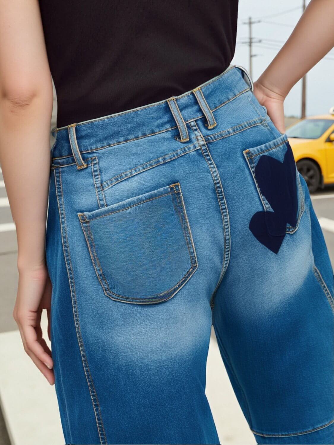 Classic Mid Waisted Barrel Jeans - blue - Image 5