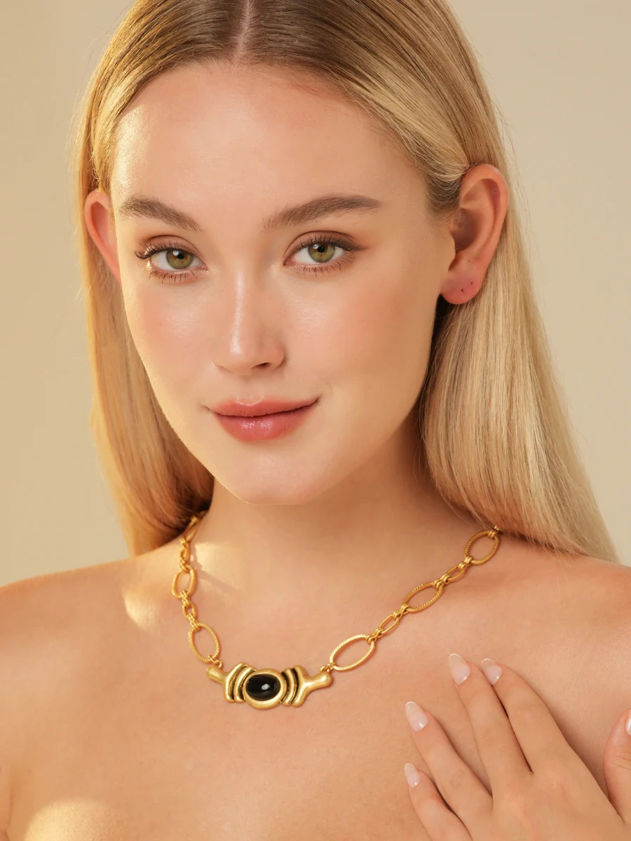 Colosseum Obsidian Necklace - Image 4