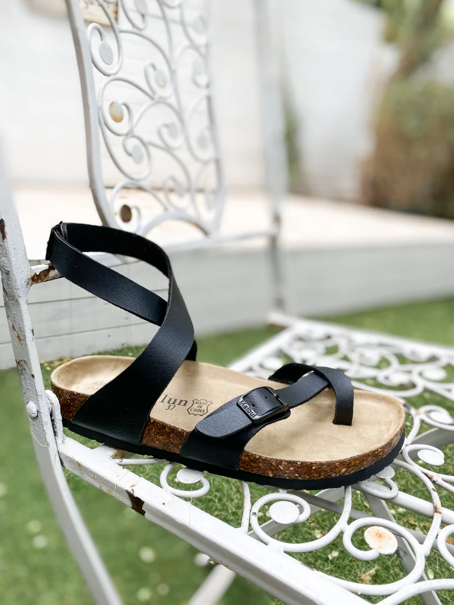 Maibulun | Crisscross Thong Buckle-up Ankle Strappy Sandals - Image 5