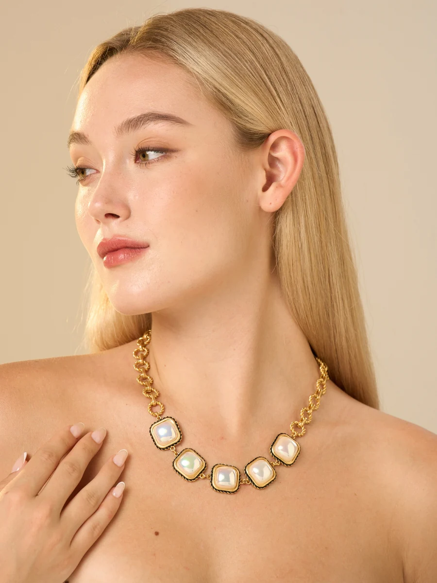Cristina Chain Pearl Pendant Necklace - Image 3
