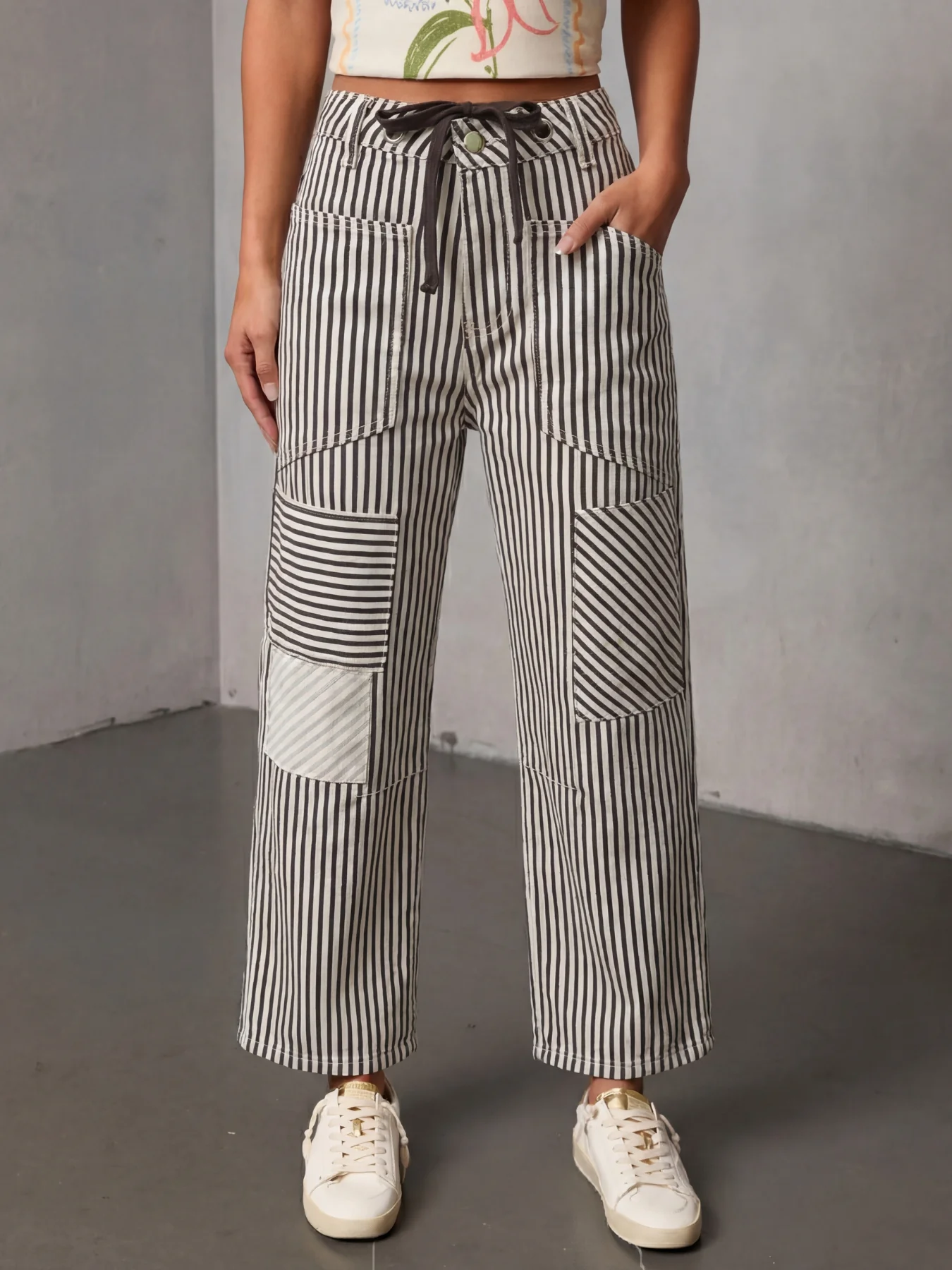 Delicate Patch Work Striped Drawstring Barrel Jean - chocolate - Image 2