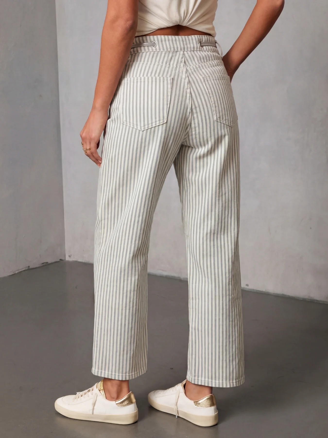 Delicate Patch Work Striped Drawstring Barrel Jean - grey - Image 3