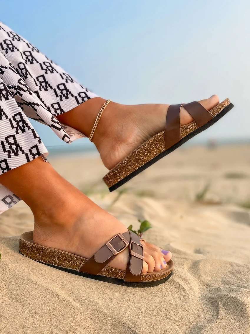Double-Buckle-up Crisscross Slide Sandals Sliders - Maibulun - Image 4