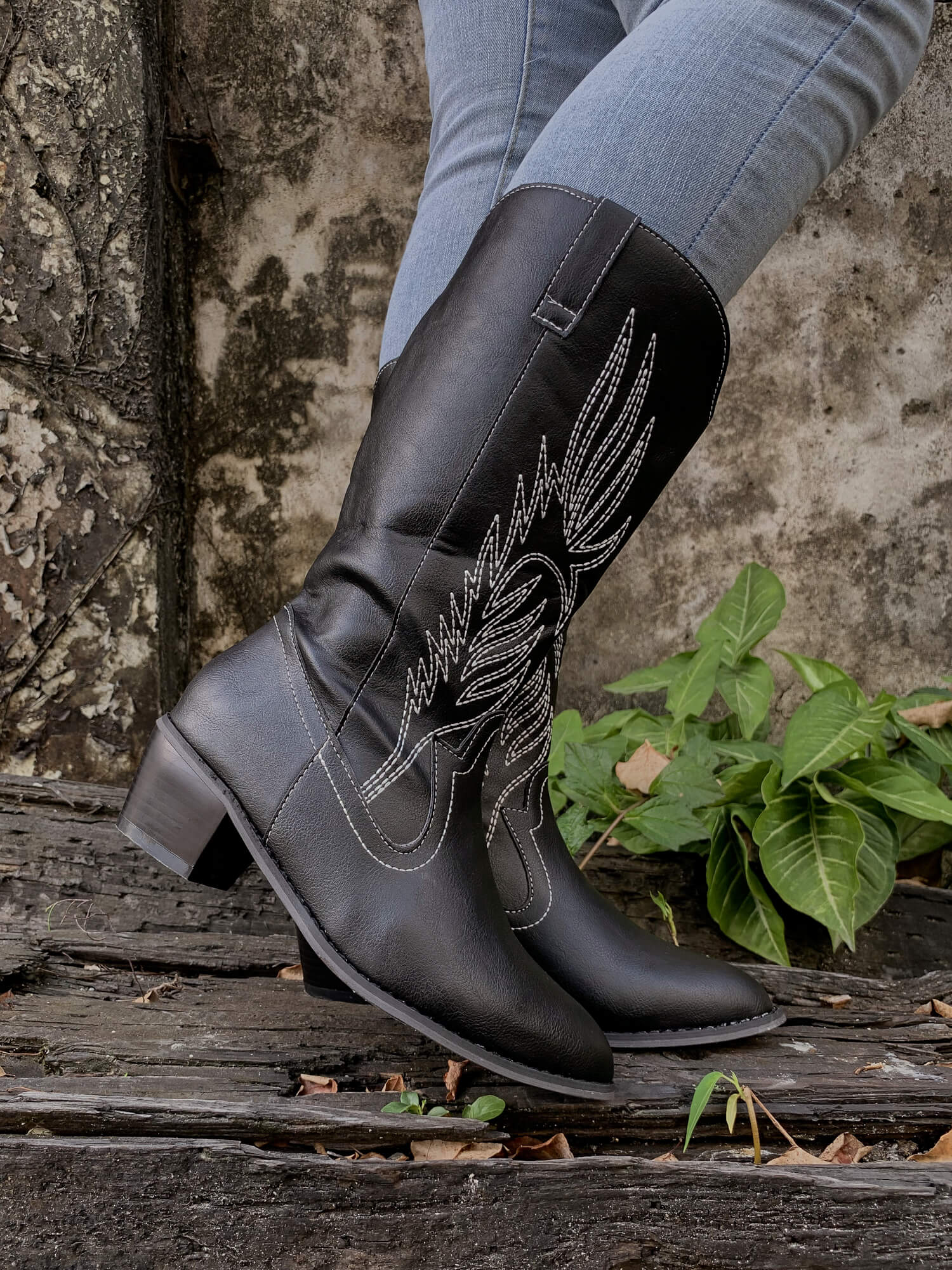 En Bloom | Vinny Wing Embroidered Western Knee Boots - Black - Image 2