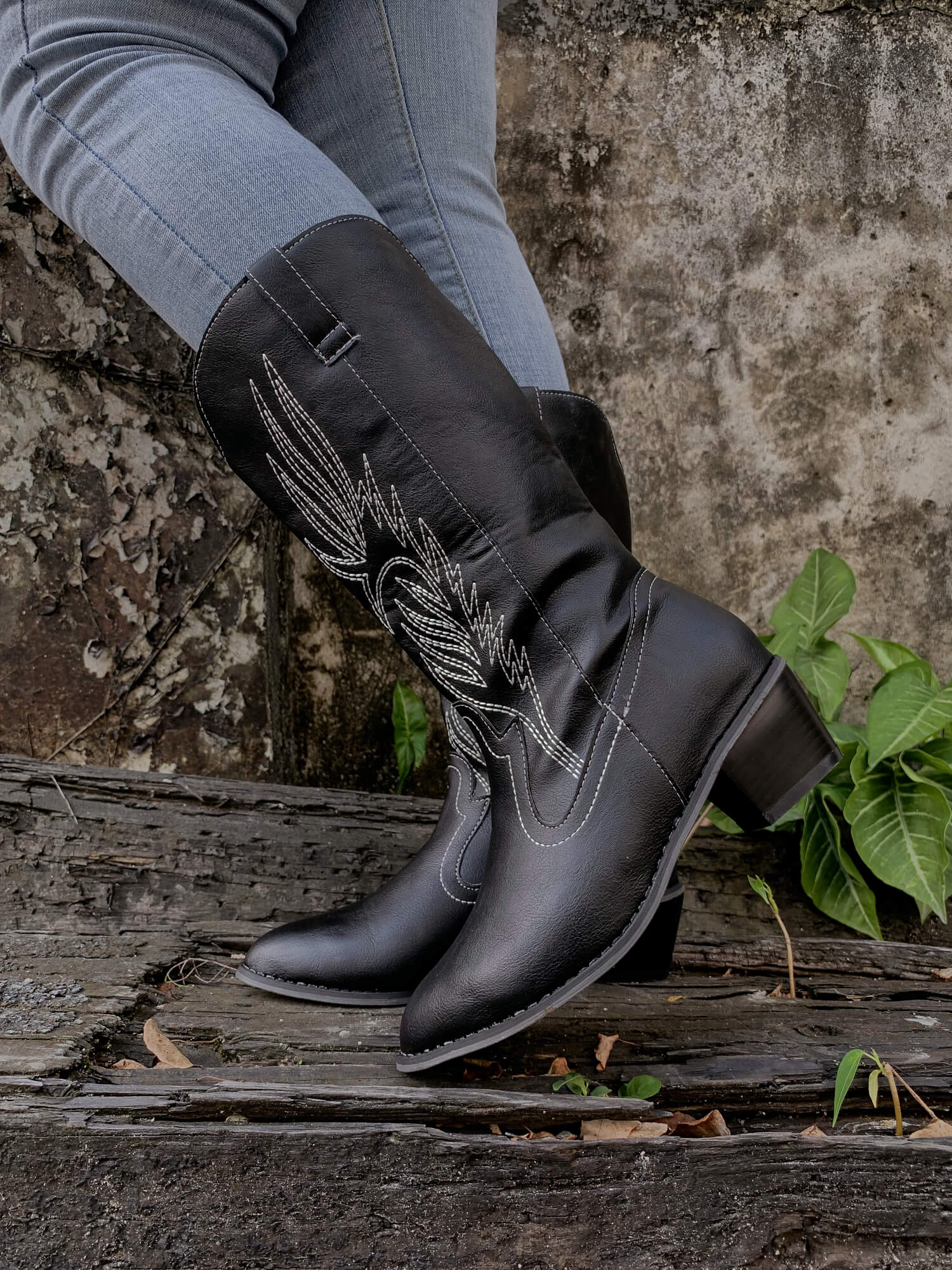 En Bloom | Vinny Wing Embroidered Western Knee Boots - Black - Image 4
