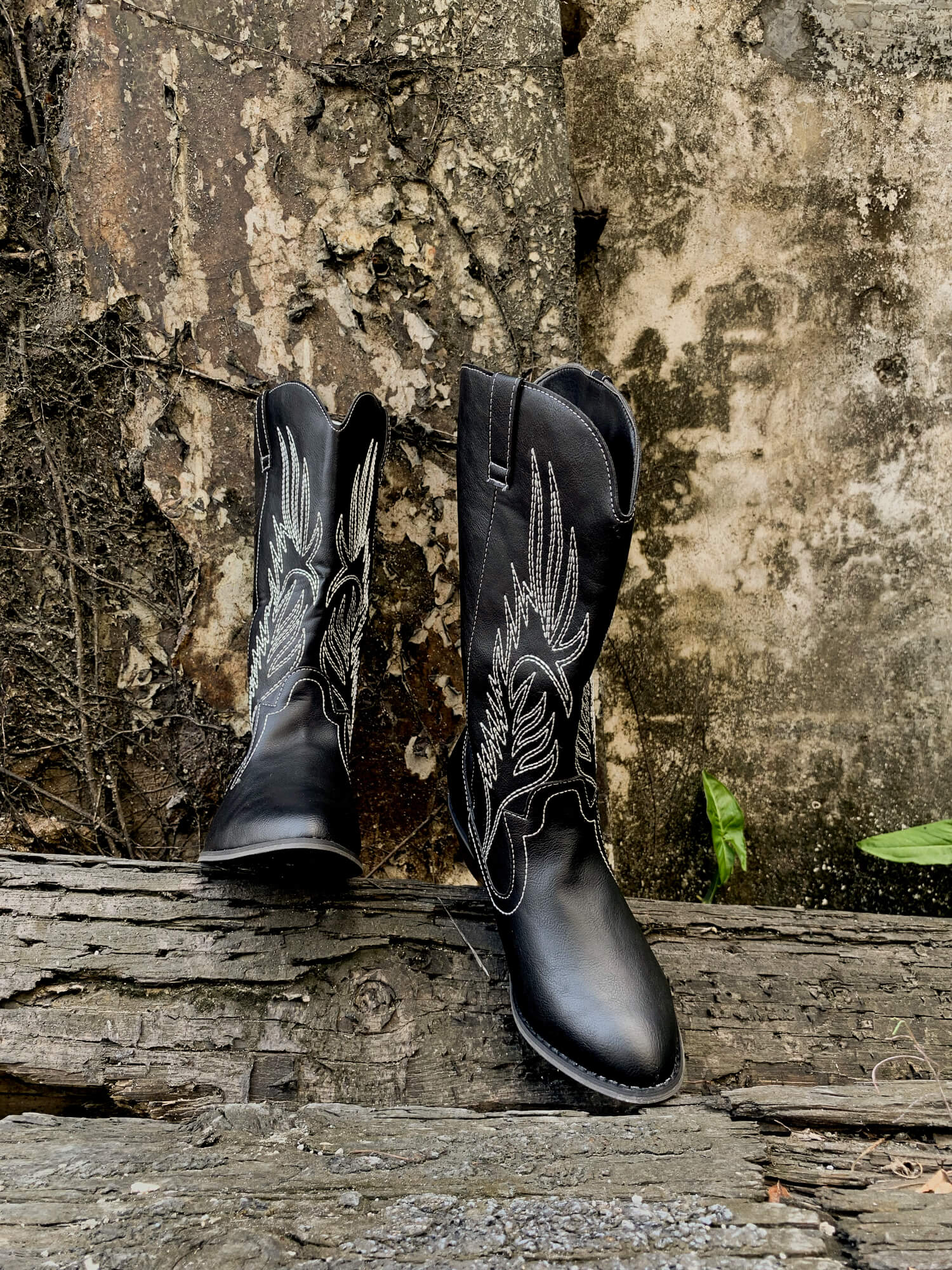 En Bloom | Vinny Wing Embroidered Western Knee Boots - Black - Image 6