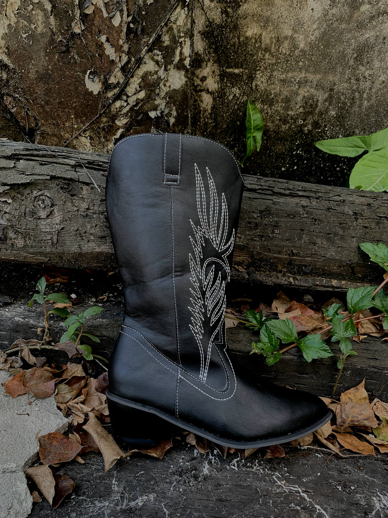 En Bloom | Vinny Wing Embroidered Western Knee Boots - Black - Image 7
