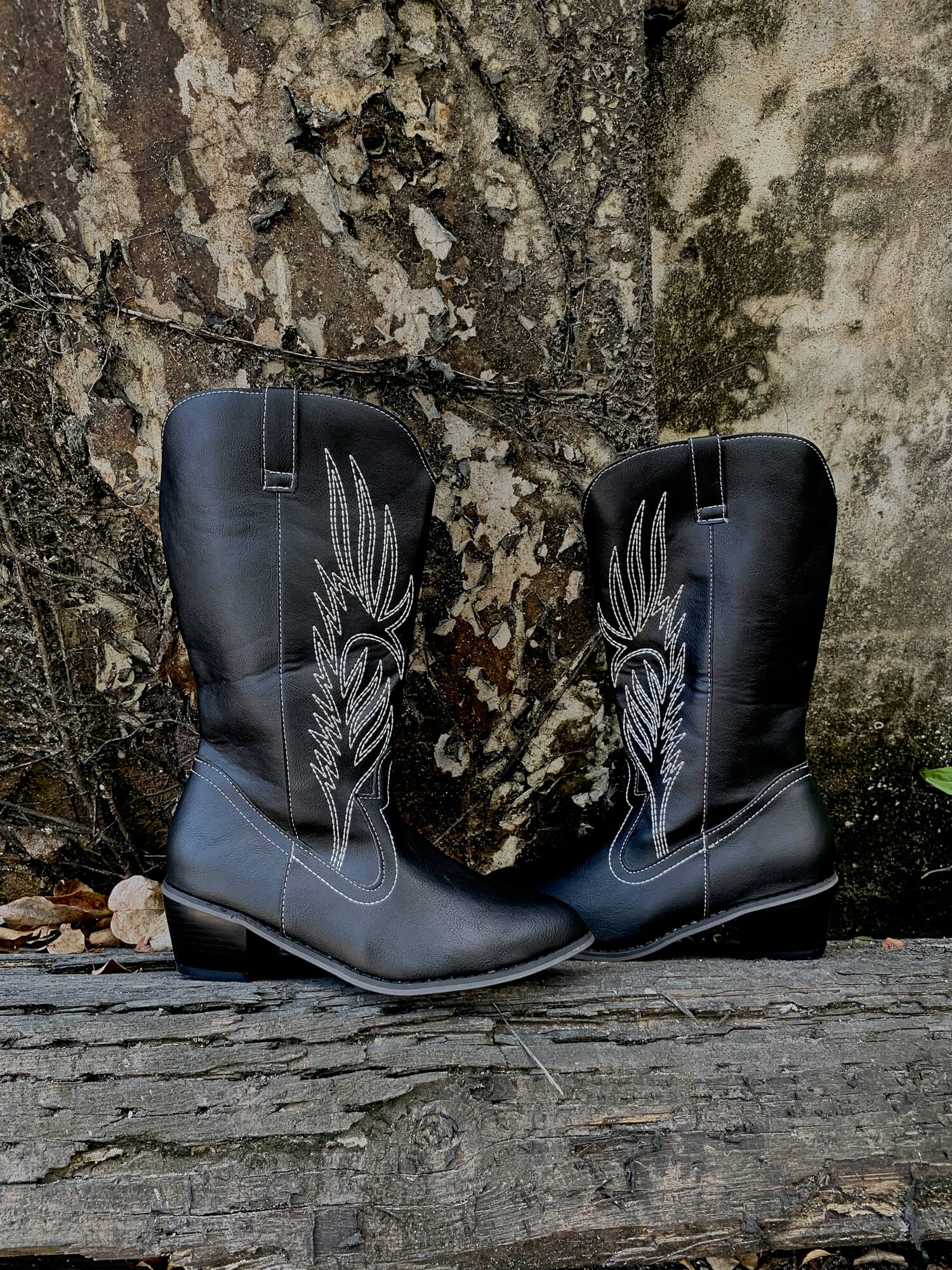 En Bloom | Vinny Wing Embroidered Western Knee Boots - Black - Image 8