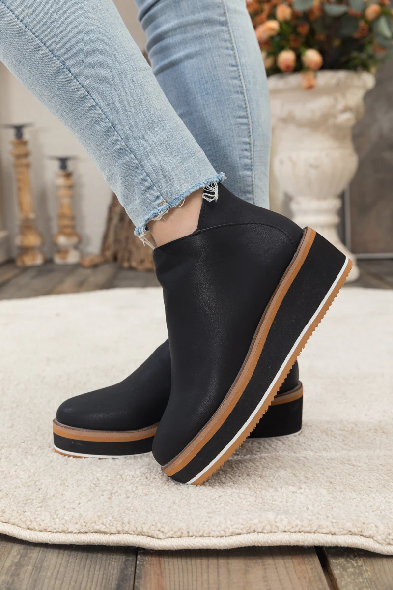 En Bloom | Eazy Platform Ankle Boot - Black - Image 4