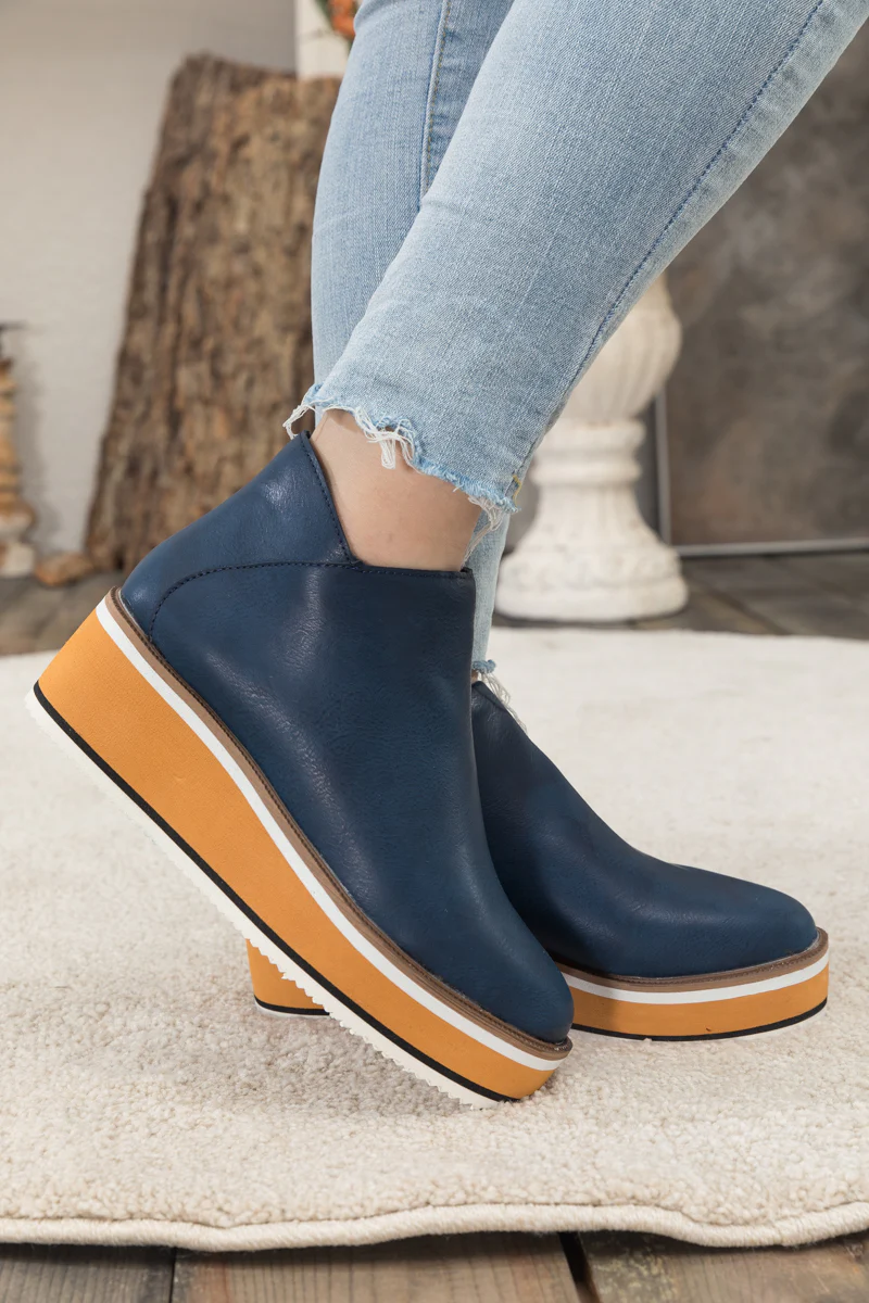 En Bloom | Eazy Platform Ankle Boot - Navy - Image 9