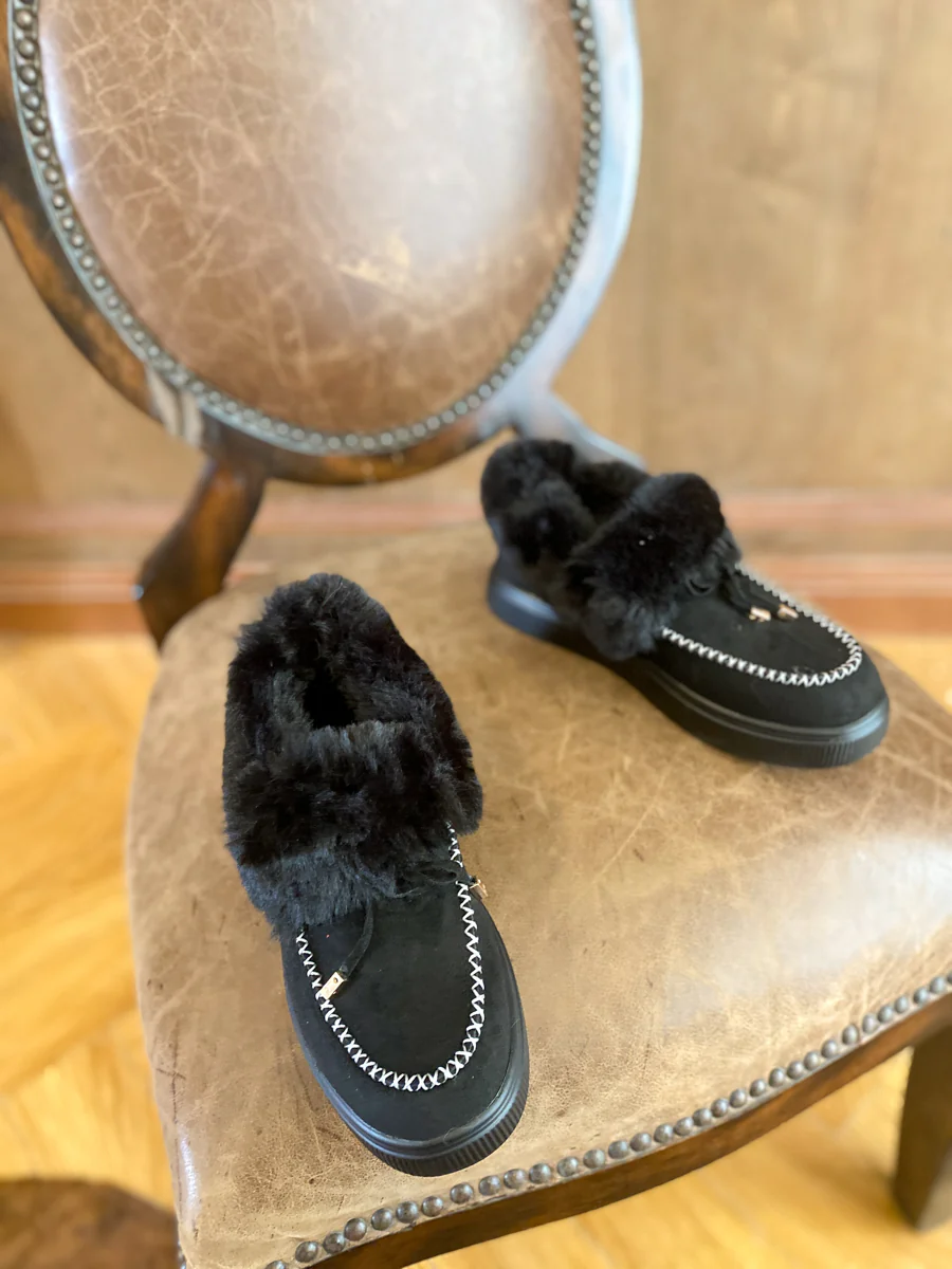 En Bloom | Faux-Fur Anklet Yana Moccasin - black - Image 8