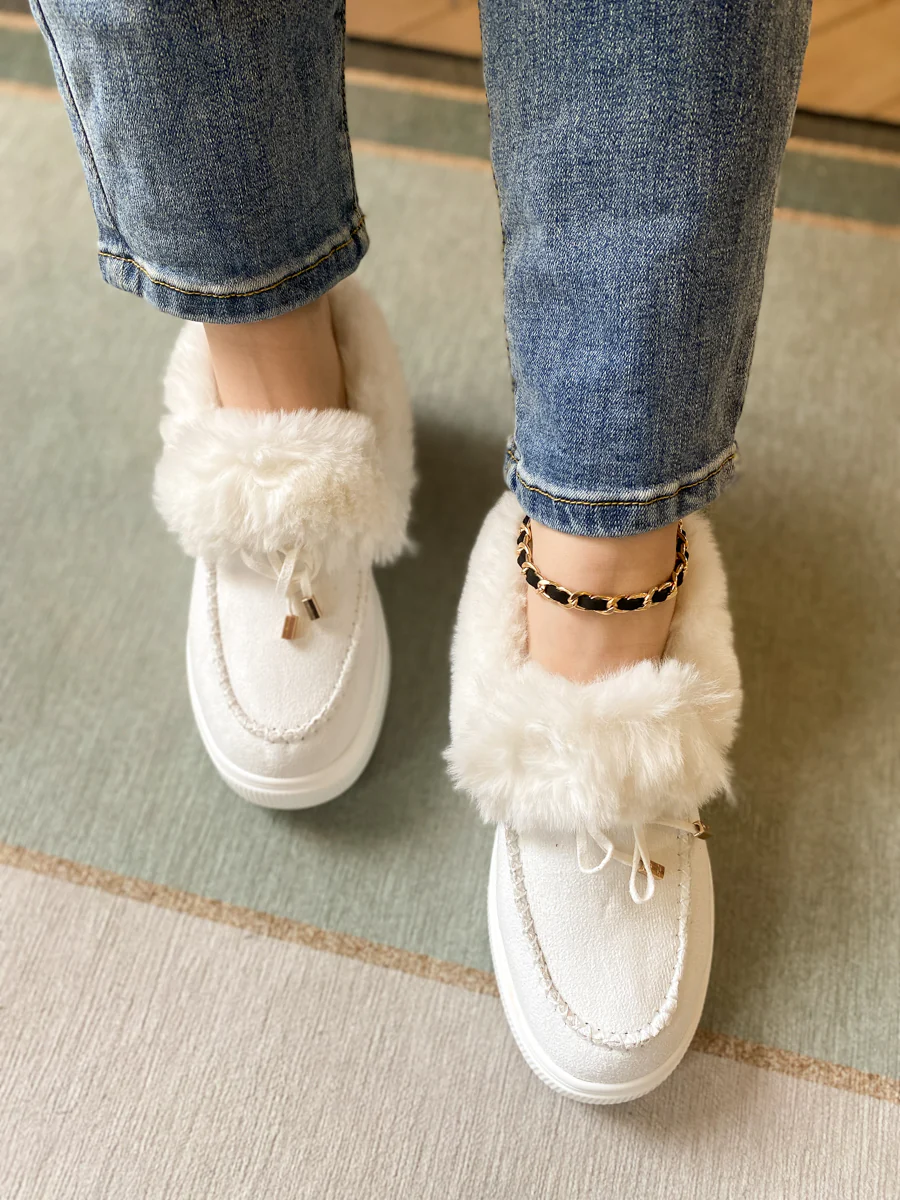 En Bloom | Faux-Fur Anklet Yana Moccasin - white - Image 4