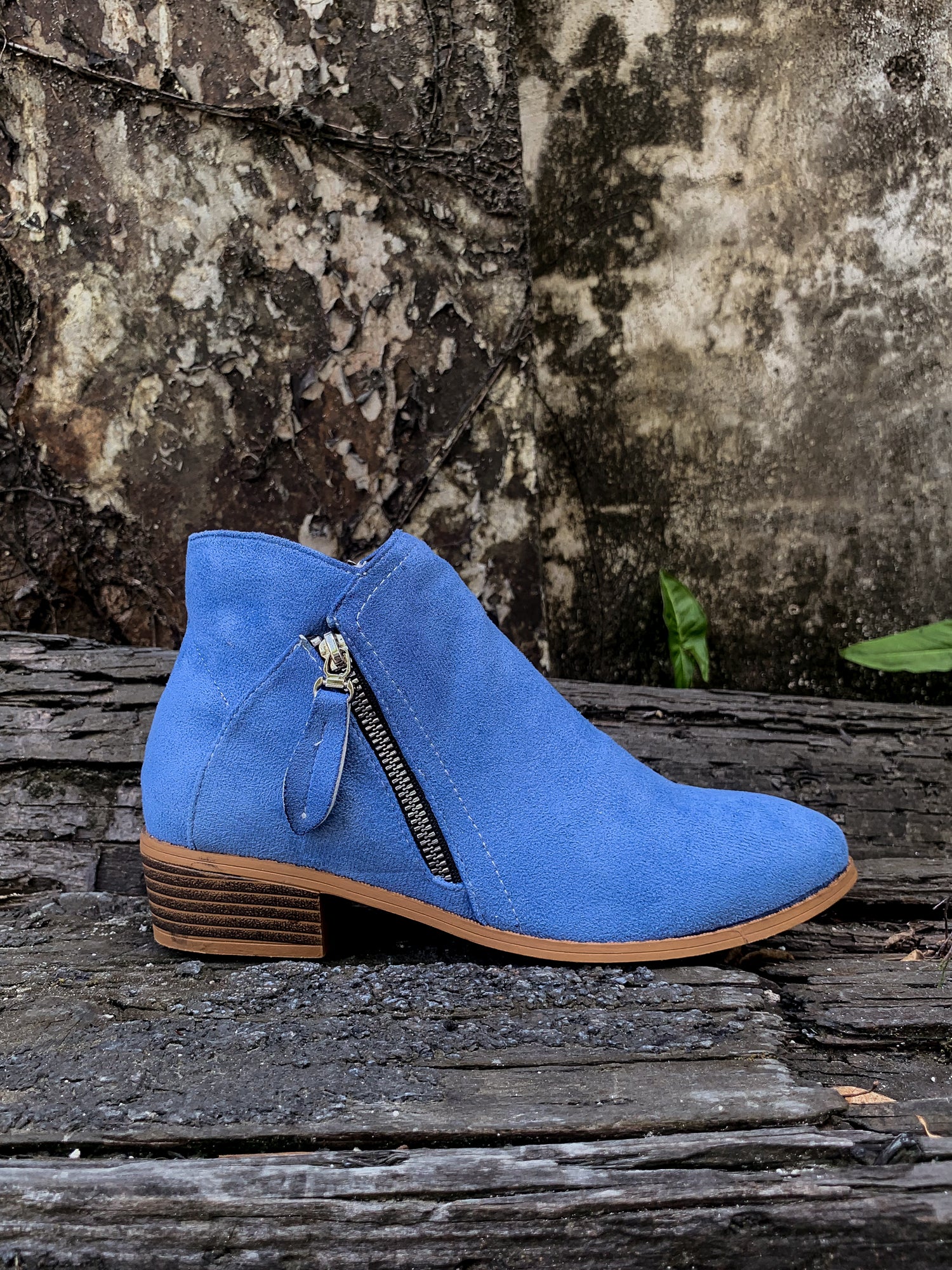 En Bloom | Classic Low Ankle Boots - Blue - Image 6