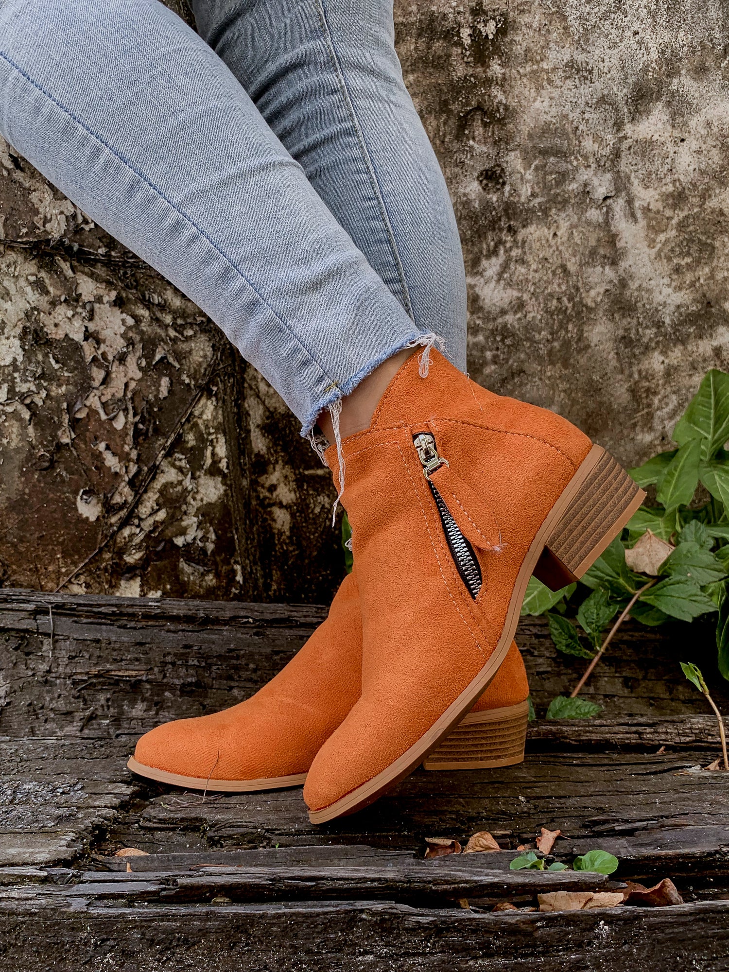 En Bloom | Classic Low Ankle Boots - Orange - Image 5