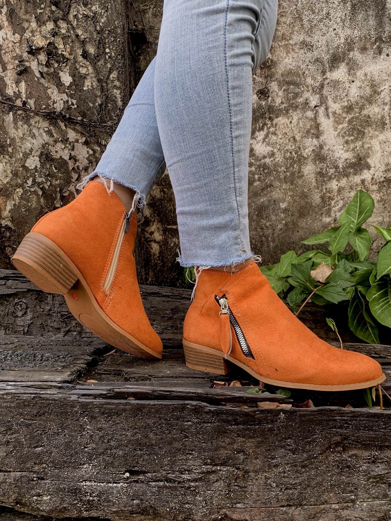 En Bloom | Classic Low Ankle Boots - Orange - Image 8