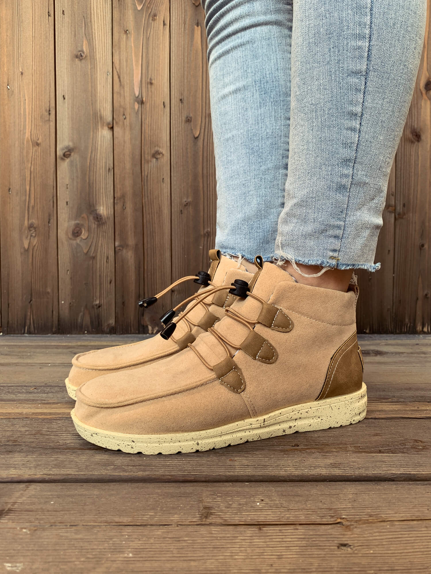 En Bloom | NIRVANA Bungee Lace-Up Casual Sneaker - Beige - Image 3