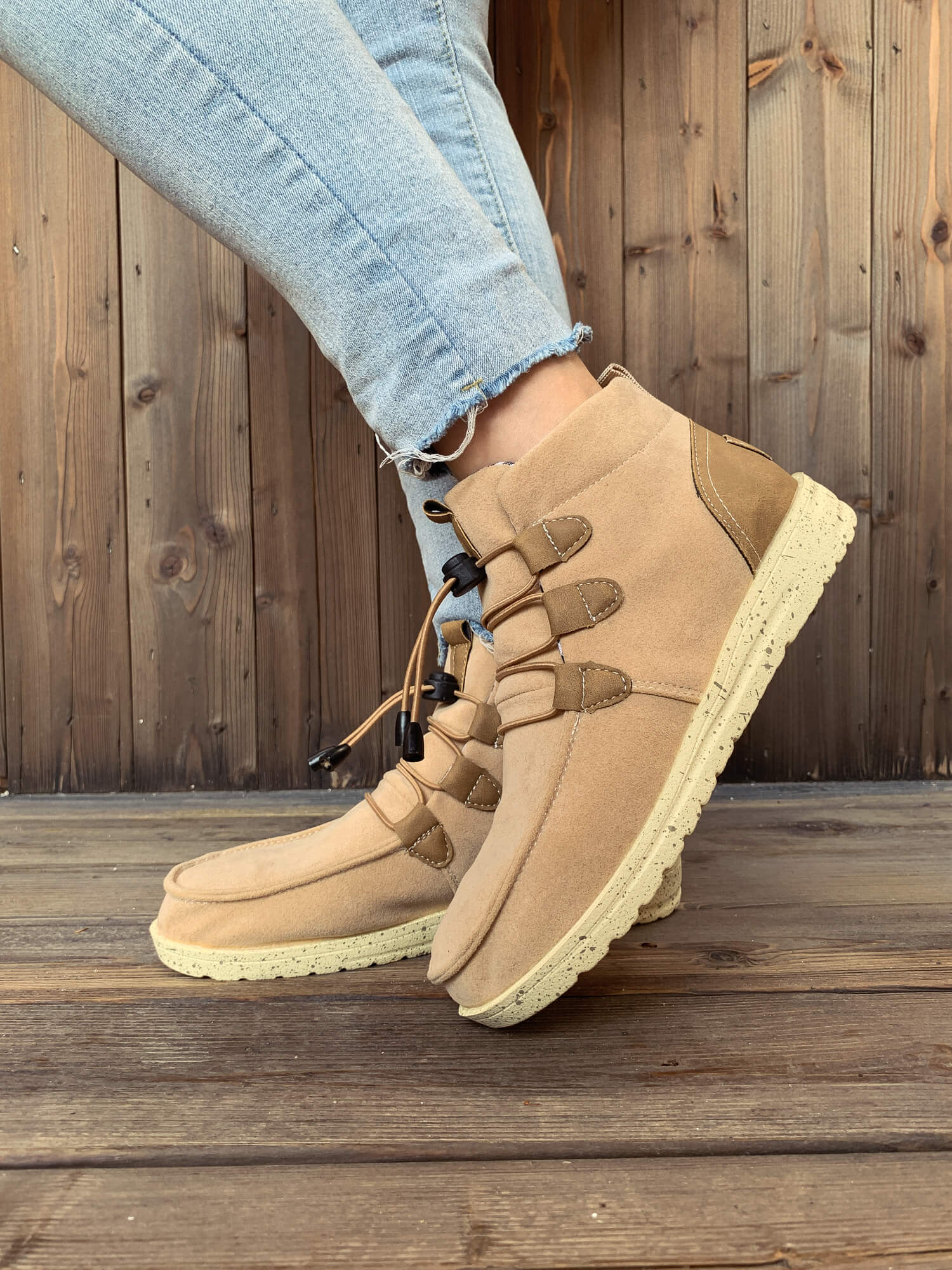 En Bloom | NIRVANA Bungee Lace-Up Casual Sneaker - Beige - Image 4
