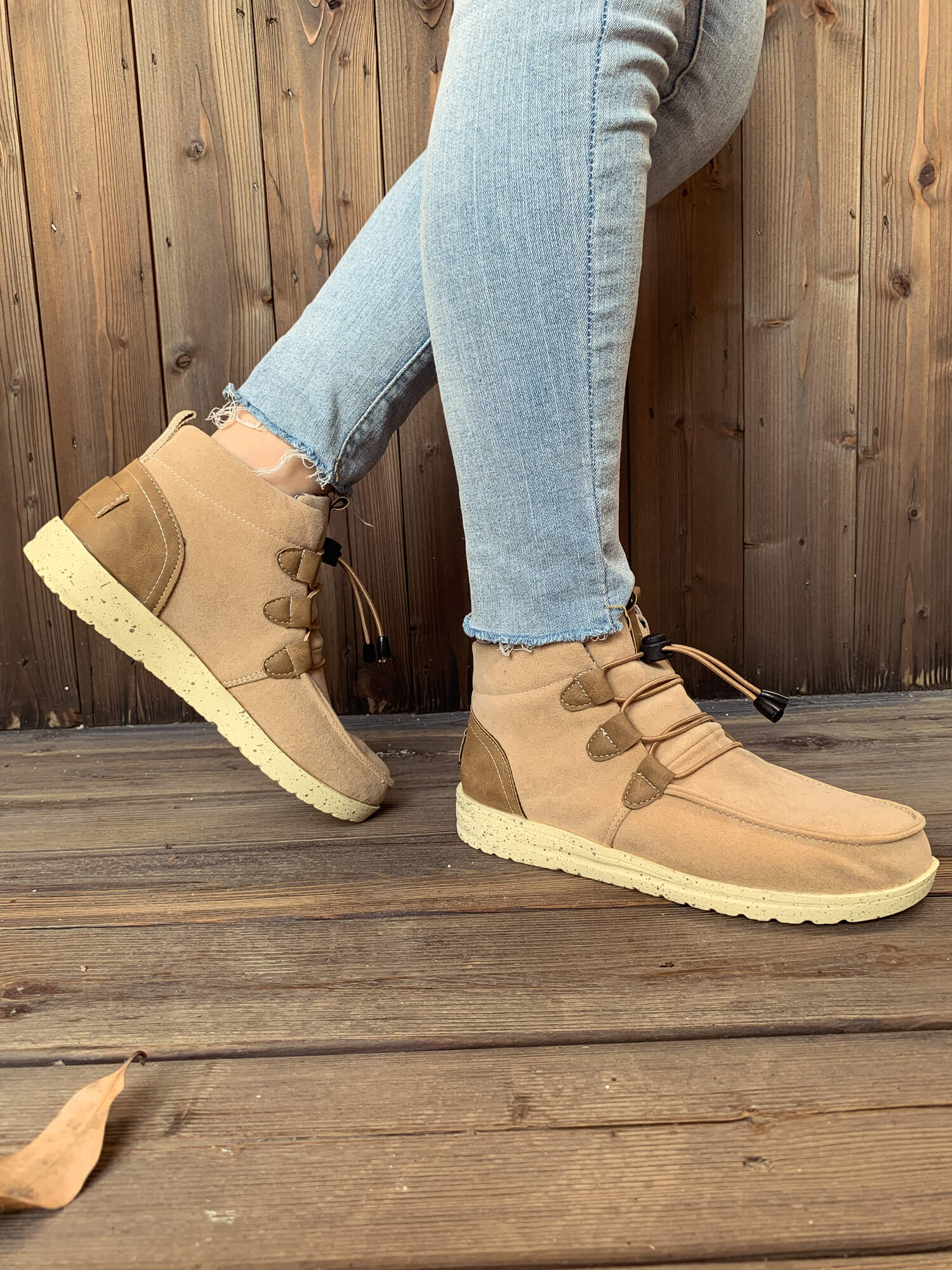 En Bloom | NIRVANA Bungee Lace-Up Casual Sneaker - Beige - Image 5