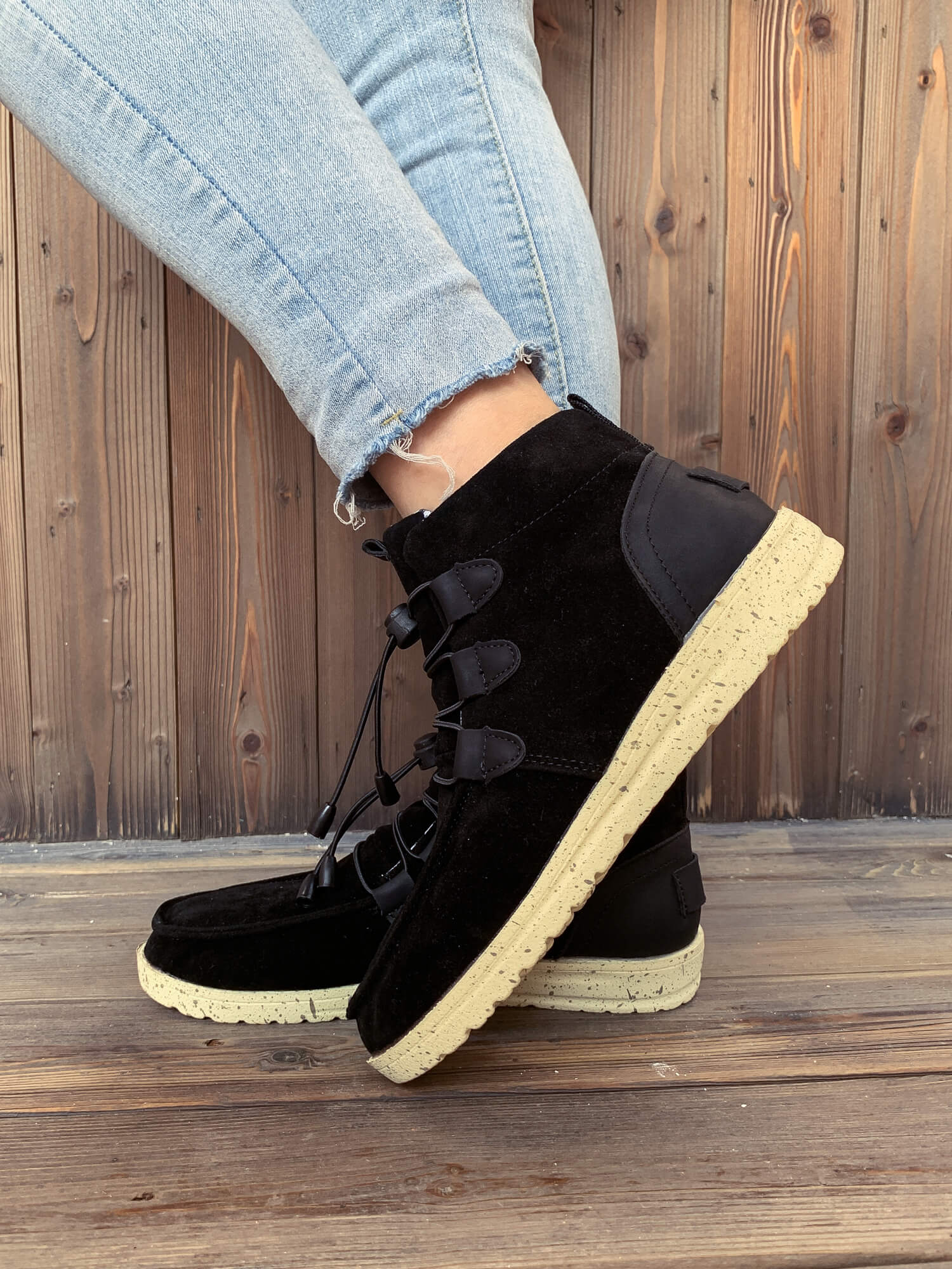 En Bloom | NIRVANA Bungee Lace-Up Casual Sneaker - Black - Image 3