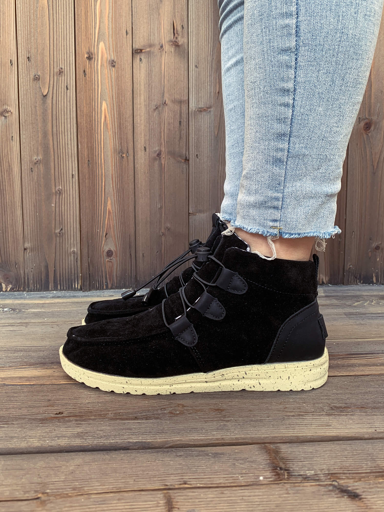 En Bloom | NIRVANA Bungee Lace-Up Casual Sneaker - Black - Image 4