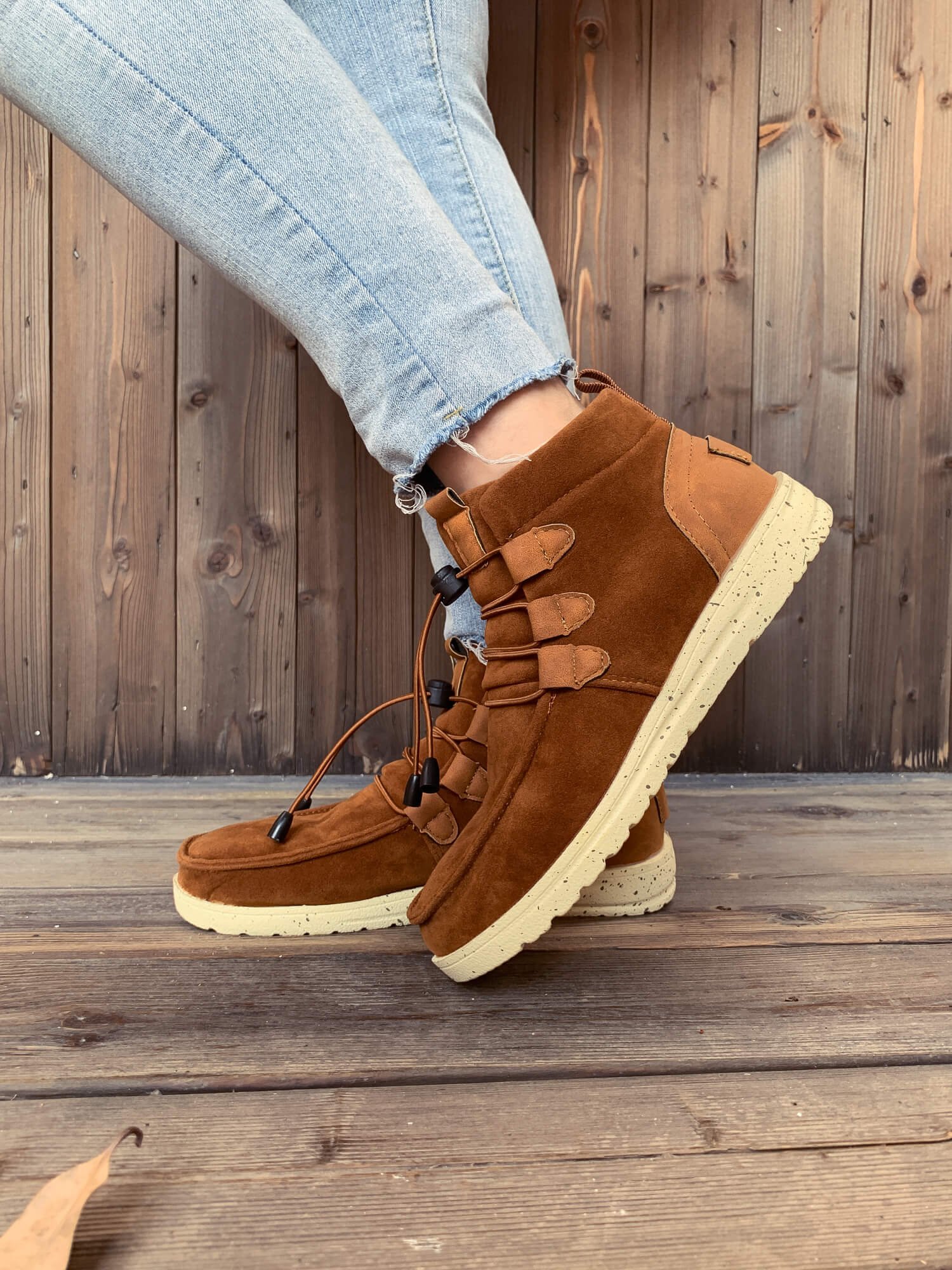 En Bloom | NIRVANA Bungee Lace-Up Sneaker - Chestnut - Image 4