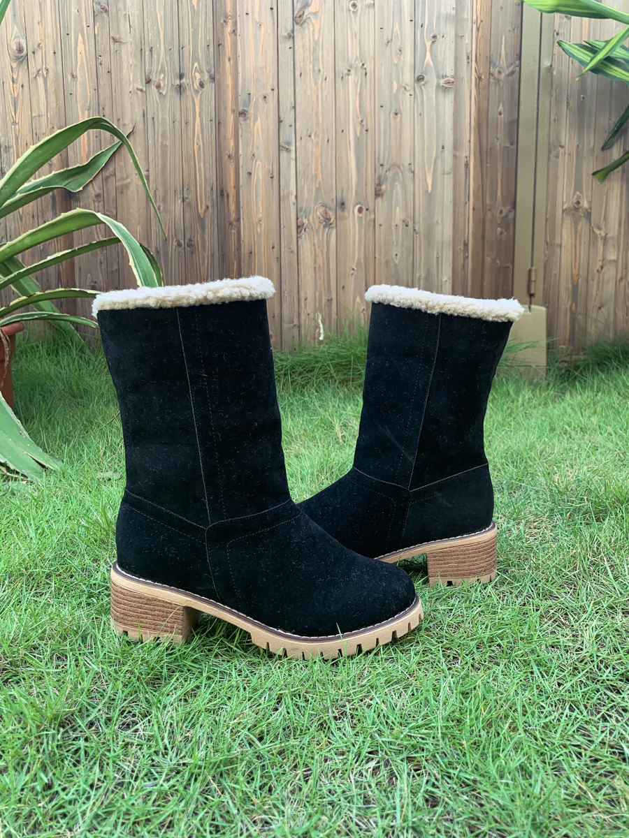 En Bloom | Plush-Lined Fold-Over Boots - Black - Image 10