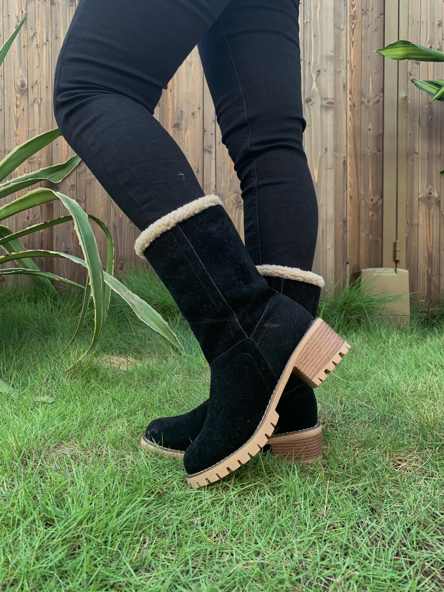 En Bloom | Plush-Lined Fold-Over Boots - Black - Image 6