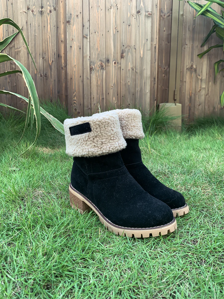 En Bloom | Plush-Lined Fold-Over Boots - Black - Image 8