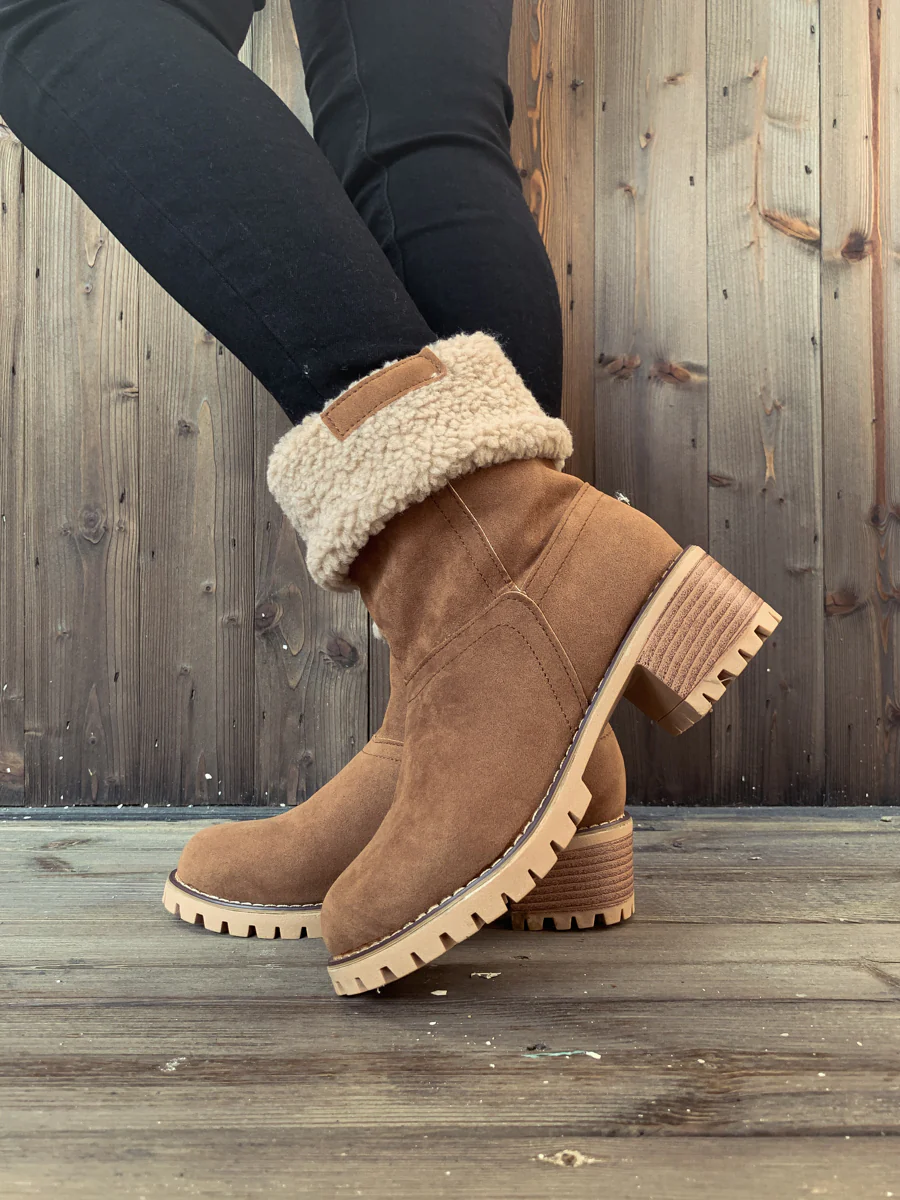 En Bloom | Plush-Lined Fold-Over Boot - Brown - Image 3