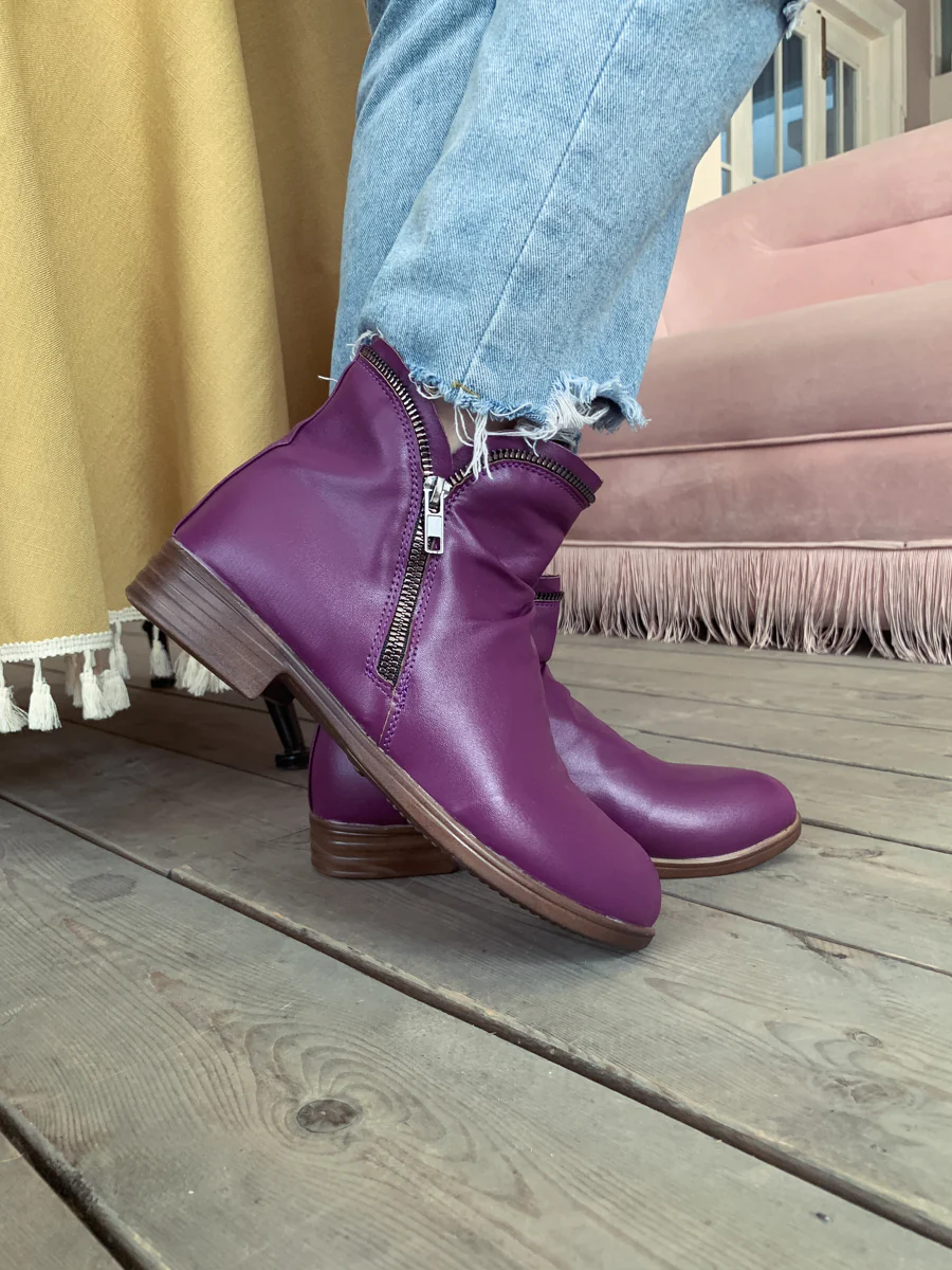 En Bloom | Purple Side Zip Ruched Ankle Boot - Image 4