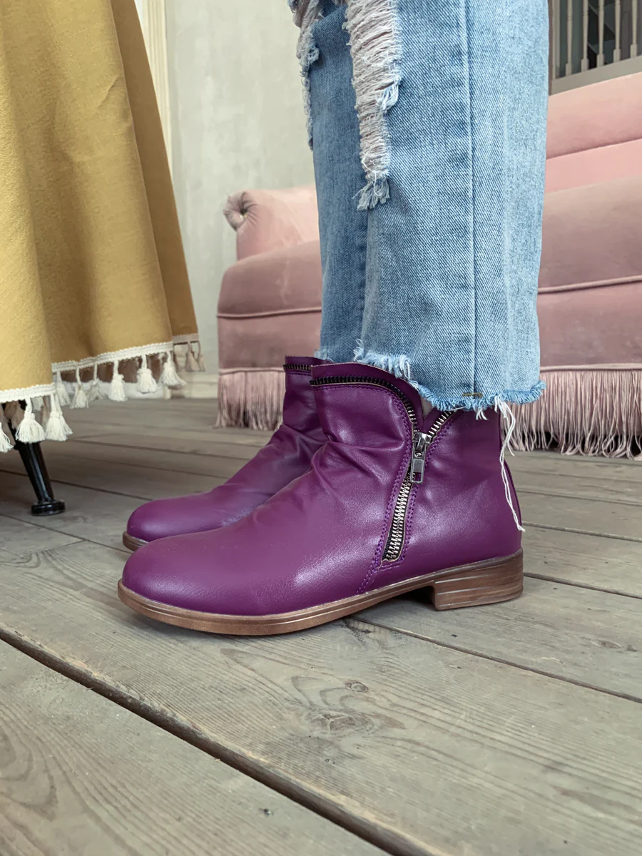 En Bloom | Purple Side Zip Ruched Ankle Boot - Image 5