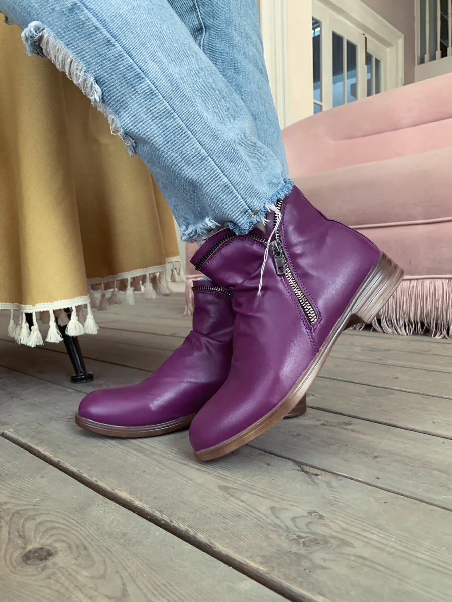 En Bloom | Purple Side Zip Ruched Ankle Boot - Image 6