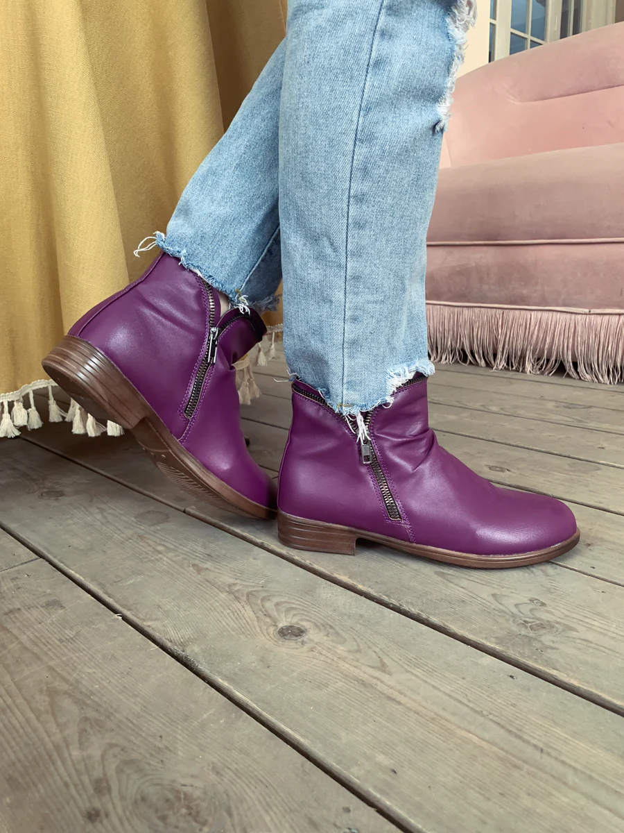 En Bloom | Purple Side Zip Ruched Ankle Boot - Image 8