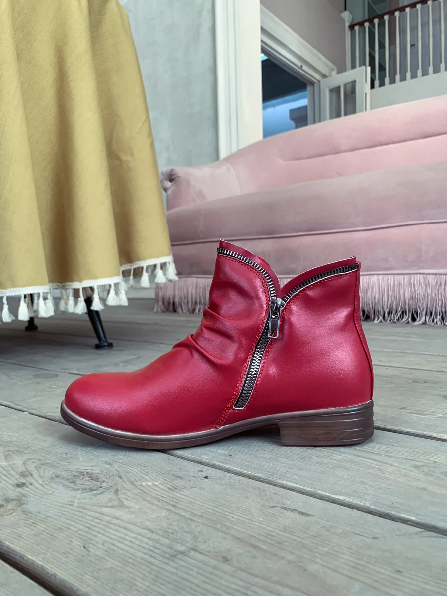 En Bloom | Red Side Zip Ruched Ankle Boot - Image 4