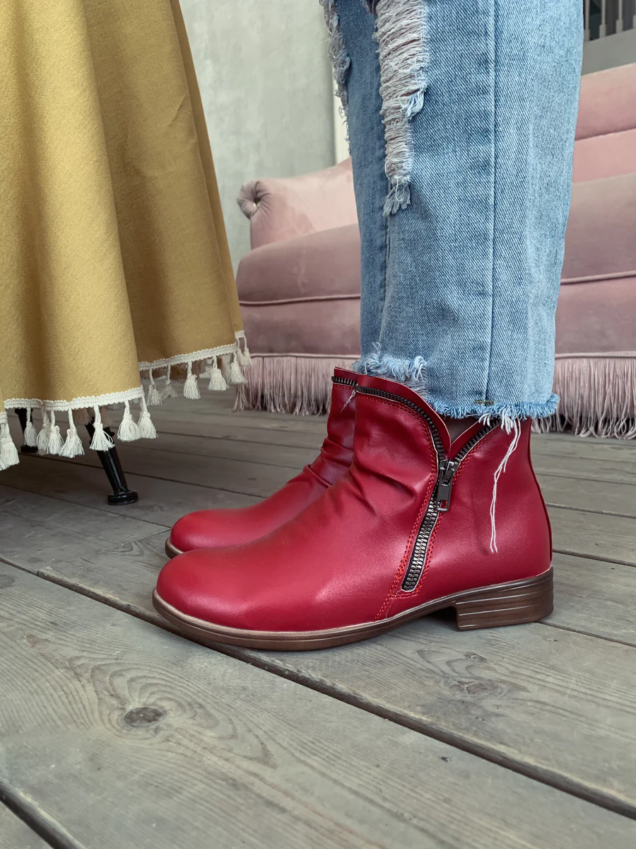 En Bloom | Red Side Zip Ruched Ankle Boot - Image 5