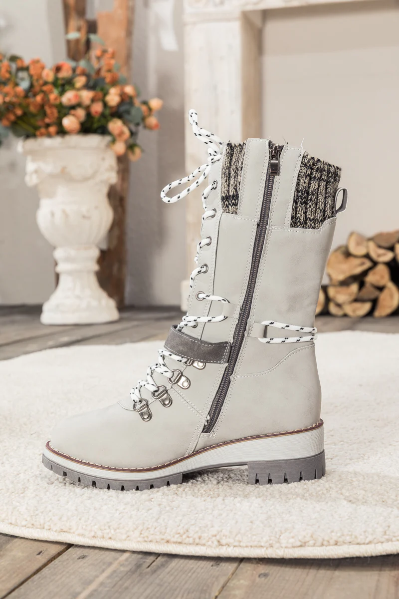En Bloom | Ribbed-Cuff Buckle-Strap Boot - Ash - Image 9