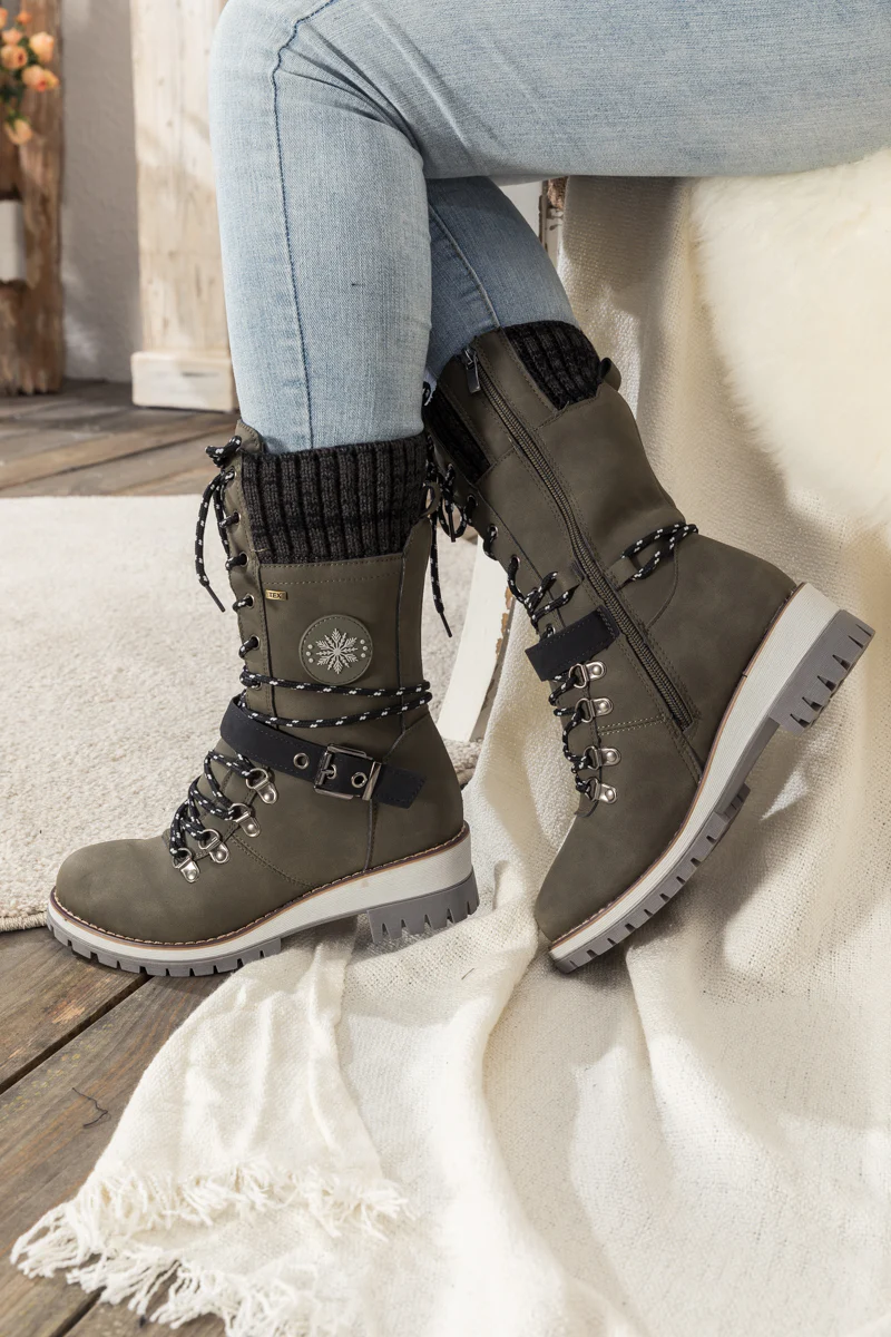 En Bloom | Ribbed-Cuff Buckle-Strap Boot - Grey - Image 3