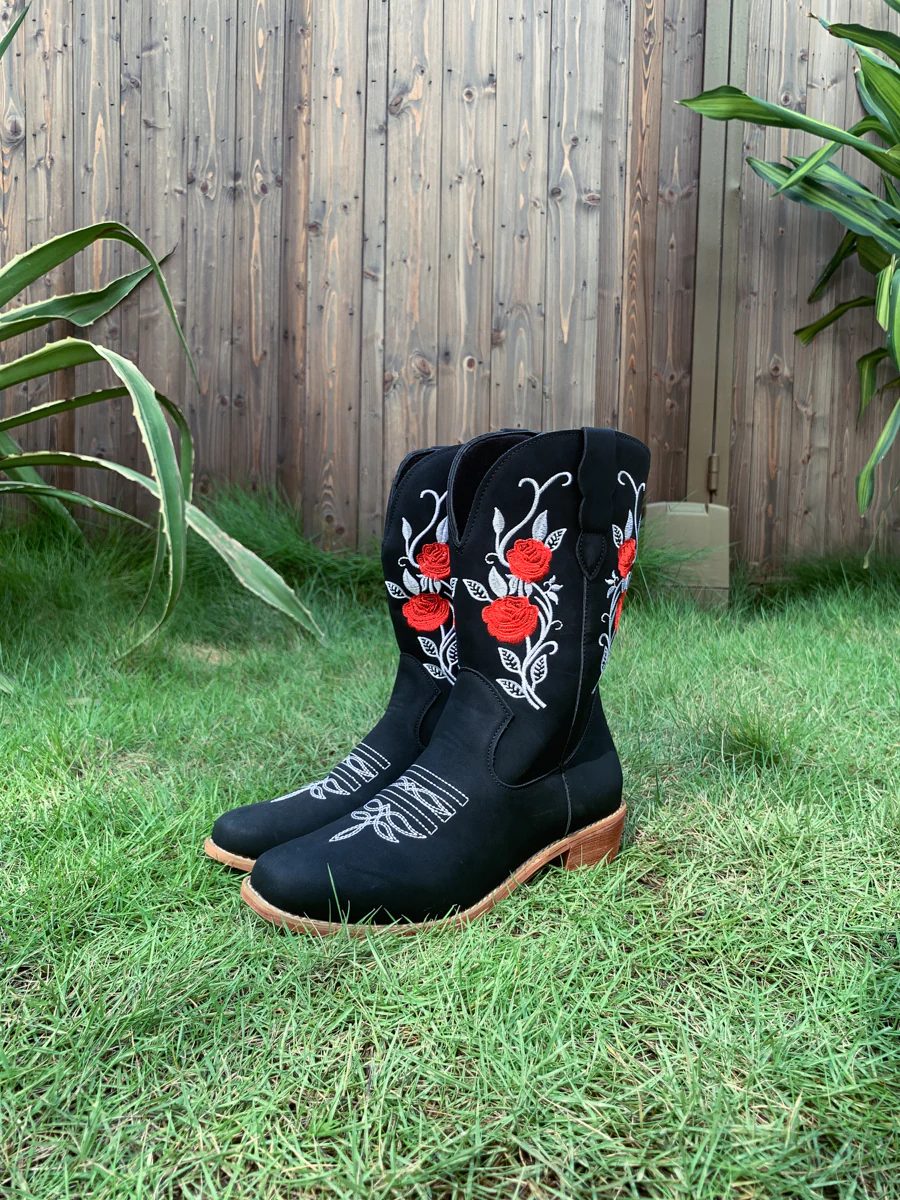En Bloom | Rose Embroidered Cowboy Boots - Black - Image 8