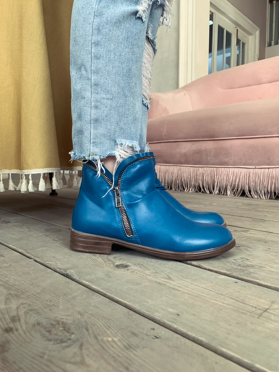 En Bloom | Blue Side Zip Ruched Ankle Boot - Image 3