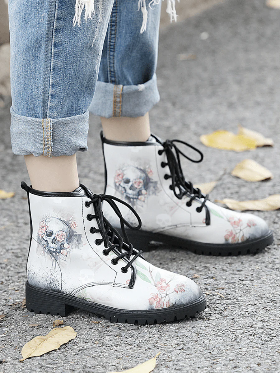 En Bloom | Skull-Floral Ankle Flat Combat Boots - White - Image 3