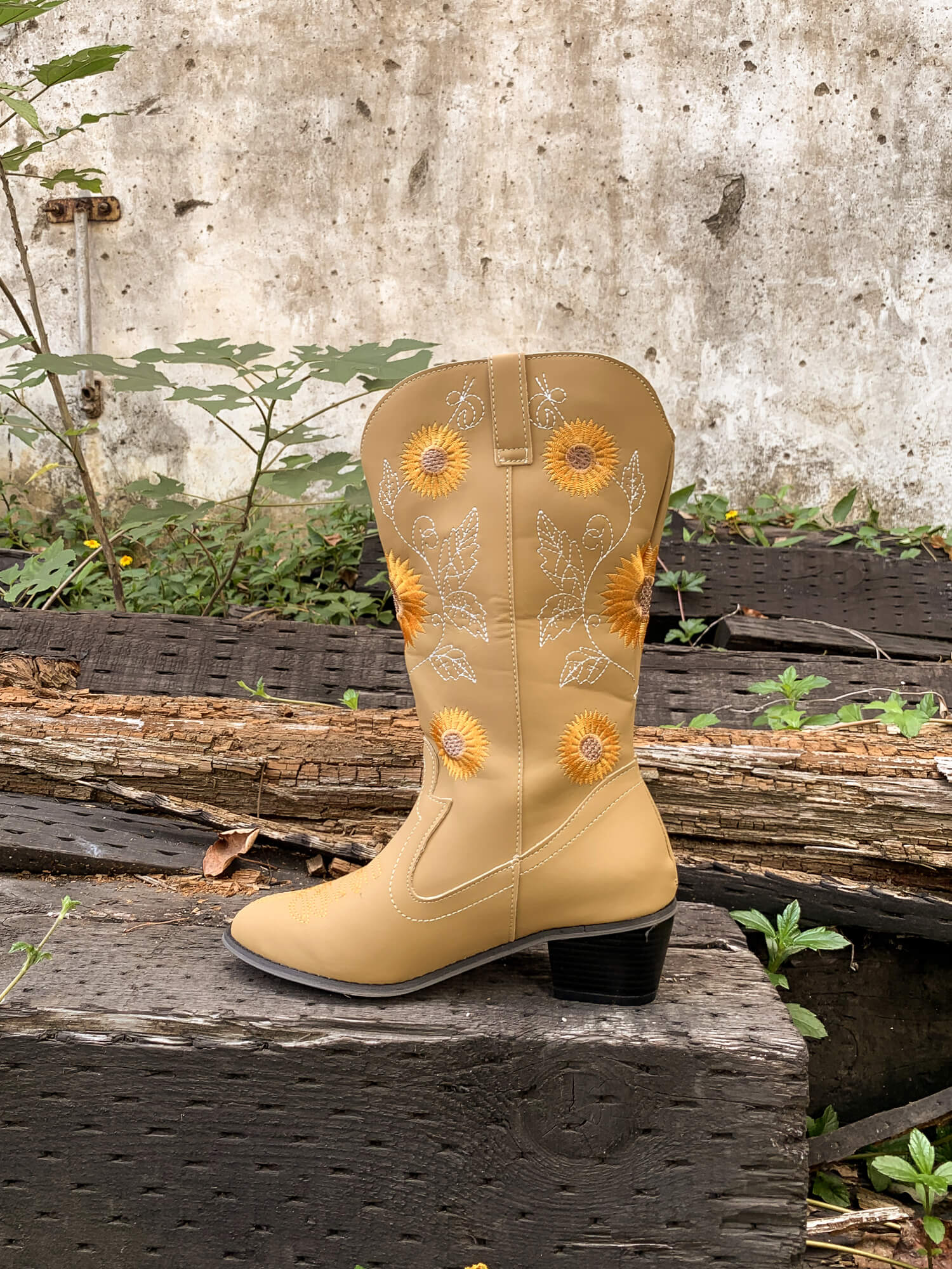 En Bloom | Sunflower Mid-Calf Knee Cowboy Boots - Beige - Image 4