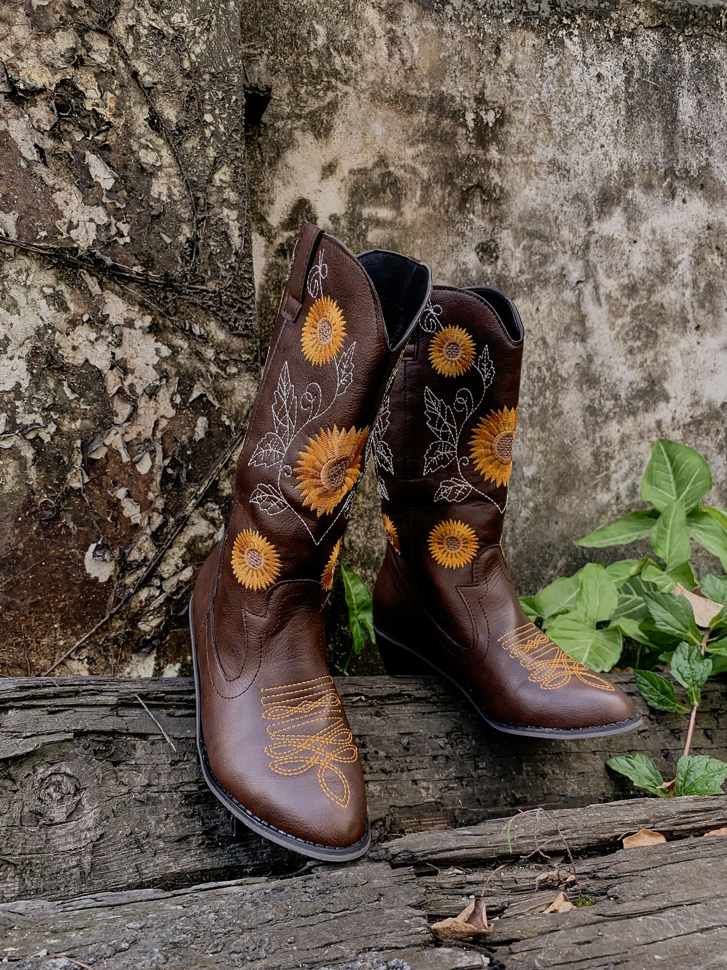 En Bloom | Sunflower Mid-Calf Cowboy Boots - Brown - Image 7