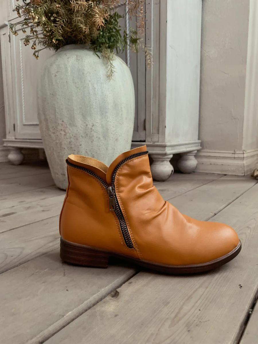 En Bloom | Yellow Side Zip Ruched Ankle Boot - Image 2