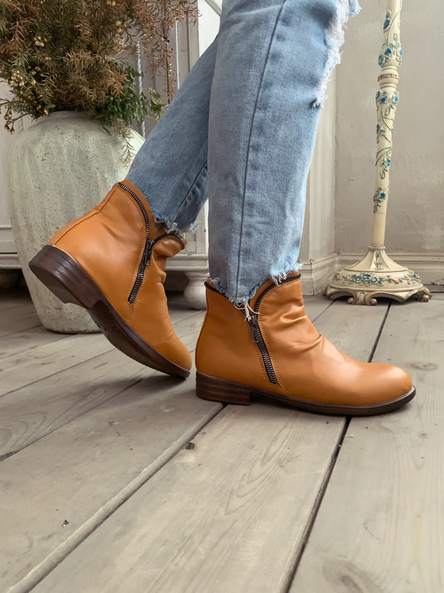 En Bloom | Yellow Side Zip Ruched Ankle Boot - Image 9