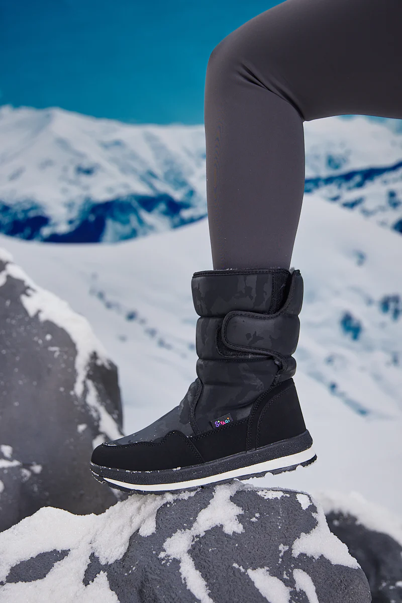 Frozen Princess | Alaska Camo Princess Water-Repellent Snow Boot - Black - Image 6