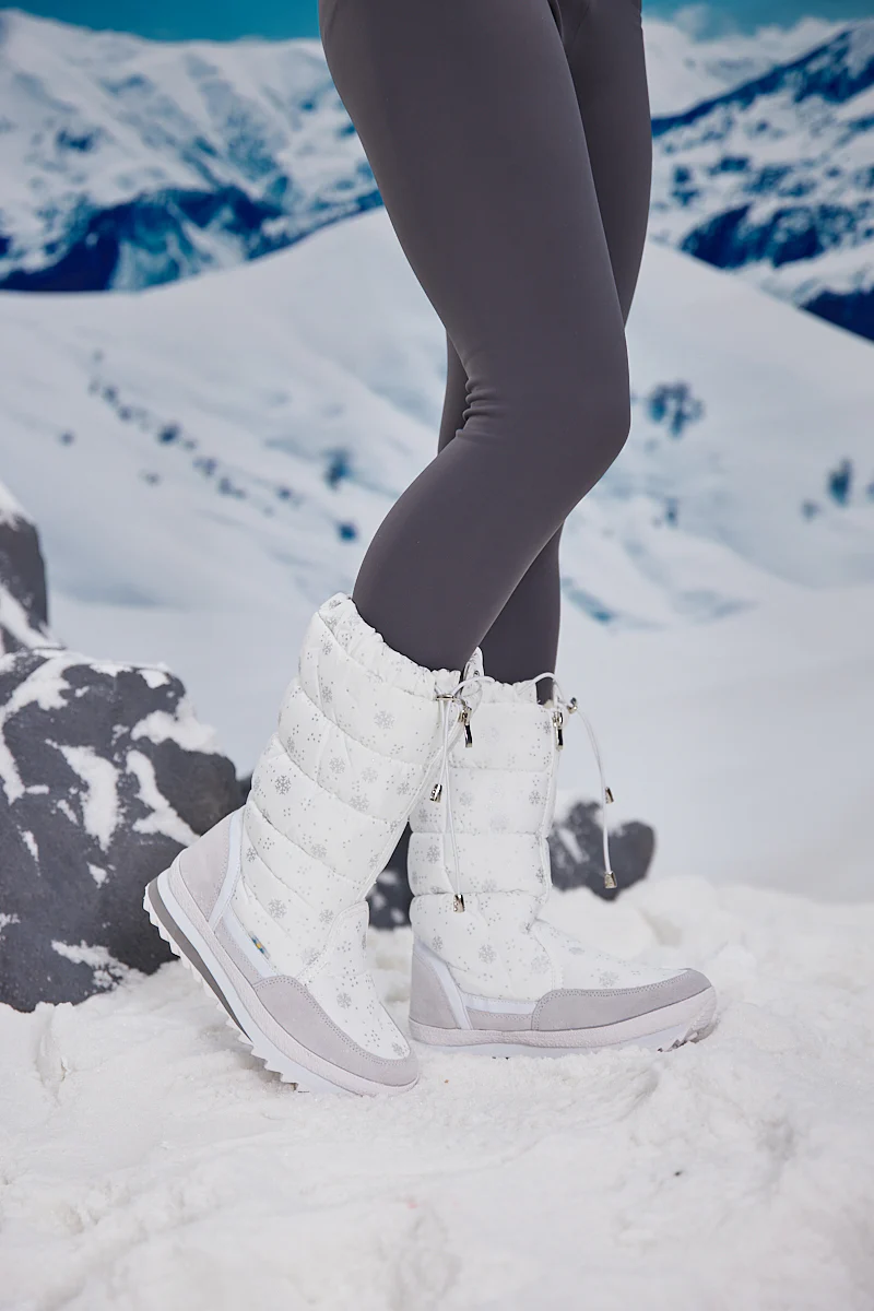 Frozen Princess | Snowing Kicker Water-Repellent Snow Boot - White - Image 2